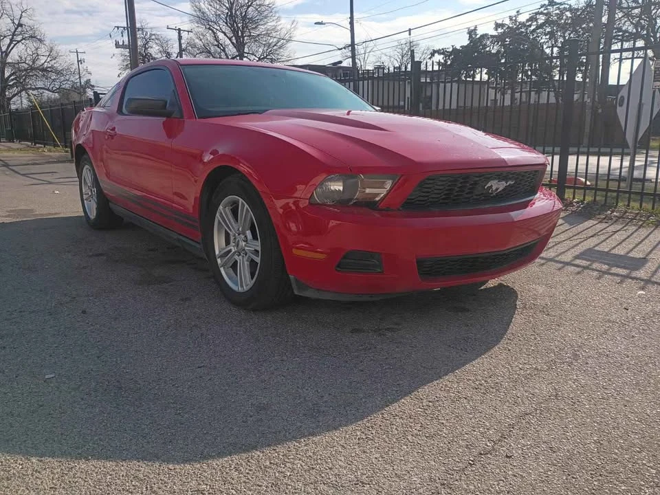 2010 Ford S197 Mustang - Image 4 of 7