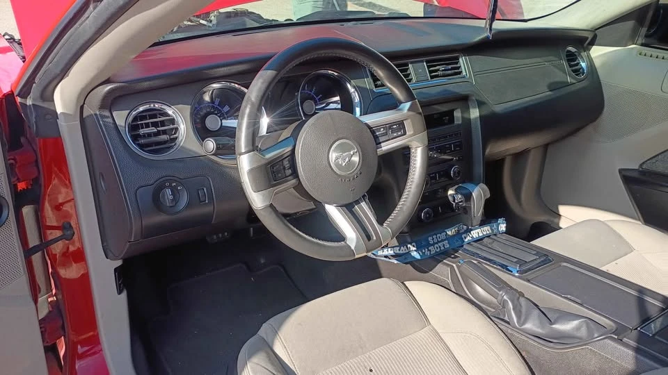 2010 Ford S197 Mustang - Image 7 of 7