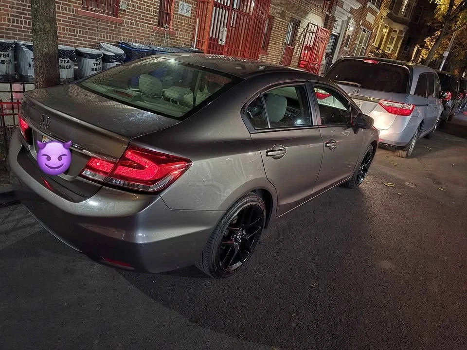 2015 Honda Civic 9th Gen - Image 5 of 8