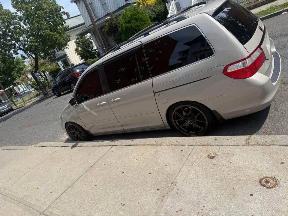 2005 Honda Odyssey - Image 3 of 7