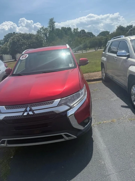 2019 Mitsubishi Outlander - Image 9 of 9