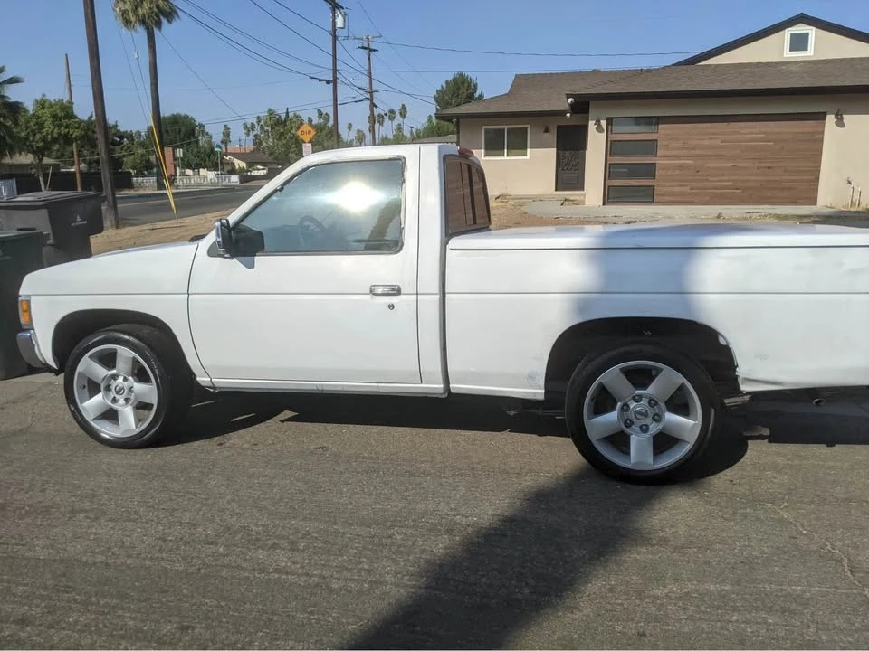 1997 Nissan Frontier 1st Gen - Image 5 of 10