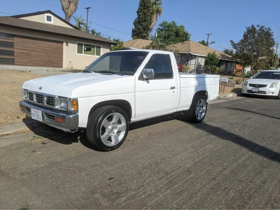 1997 Nissan Frontier 1st Gen - Image 4 of 10