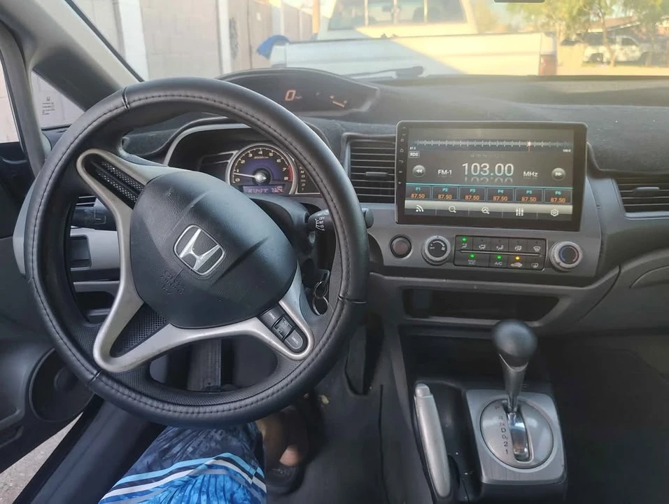 2009 Honda Civic 8th Gen - Image 2 of 10