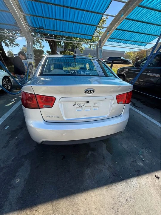 2010 Kia Forte - Image 4 of 7