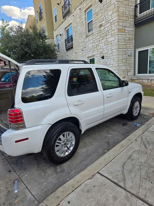 2005 Mercury Mariner - Image 4 of 10
