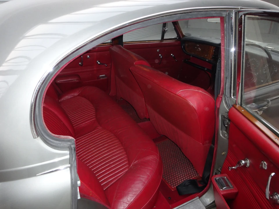 Jaguar Mark X - Image 4 of 7