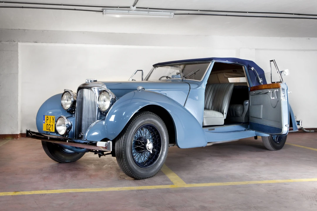 1939 Lagonda - Image 11 of 12