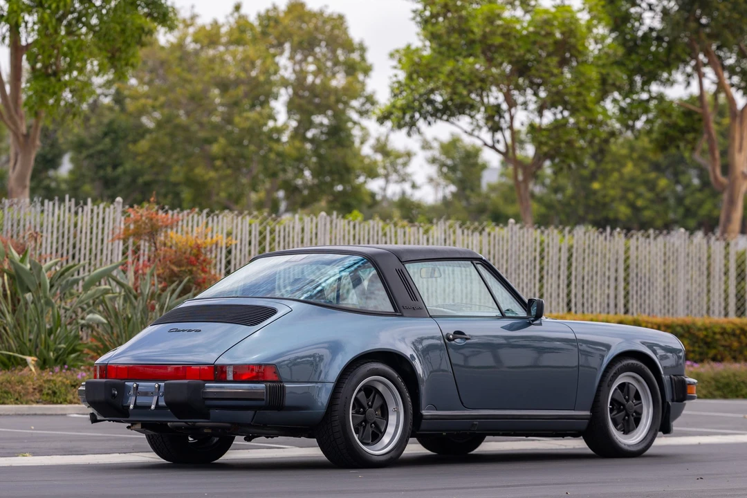 1989 Porsche 911 Carrera 3.2 - Image 19 of 31