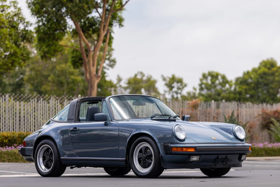 1989 Porsche 911 Carrera 3.2 - Image 13 of 31