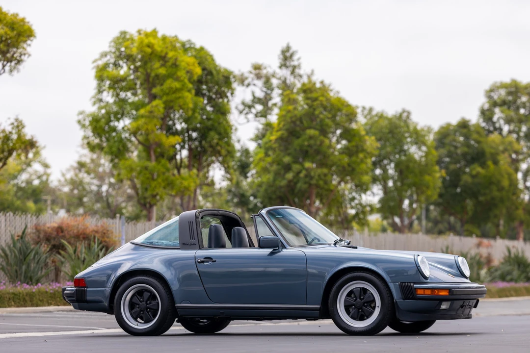 1989 Porsche 911 Carrera 3.2 - Image 15 of 31