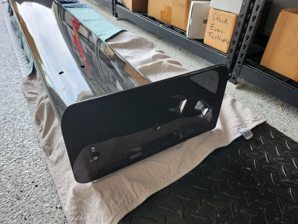 2014 Parts & Memorabilia Bodywork - Image 22 of 22