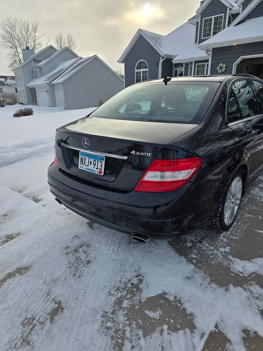 2009 Mercedes-Benz W204 C-Class - Image 5 of 10