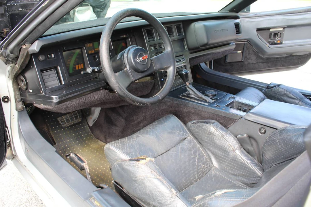 1987 Chevrolet Corvette C4 - Image 16 of 24