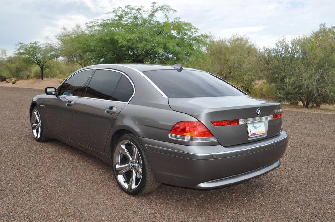 2004 BMW E65/E66 750i & 760i Sedan - Image 4 of 20