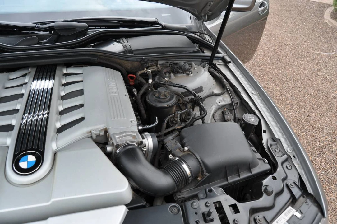 2004 BMW E65/E66 750i & 760i Sedan - Image 19 of 20