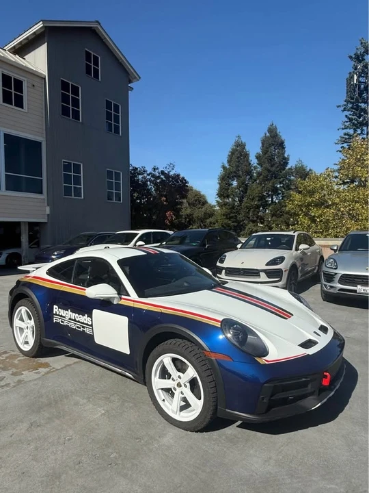 2023 Porsche 992 Dakar - Image 2 of 7