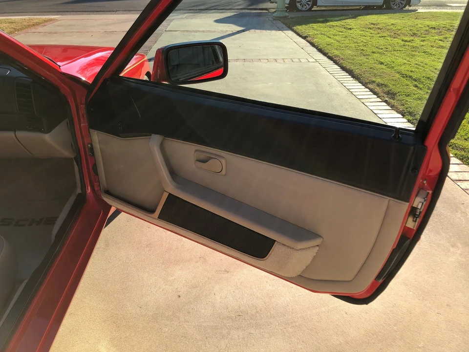 1987 Porsche 944 Turbo - Image 2 of 18