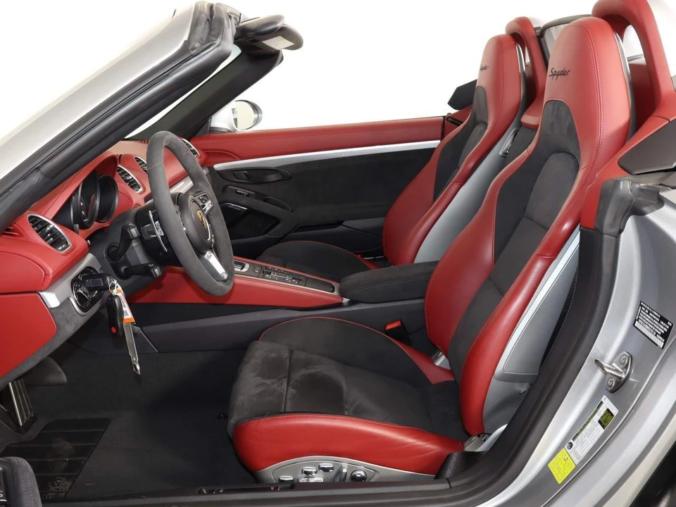 2021 Porsche 718 Boxster Spyder - Image 7 of 8