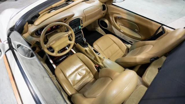 2001 Porsche 996 Carrera - Image 29 of 31