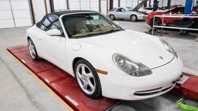 2001 Porsche 996 Carrera - Image 2 of 31