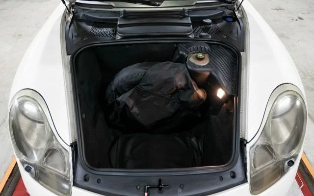 2001 Porsche 996 Carrera - Image 31 of 31