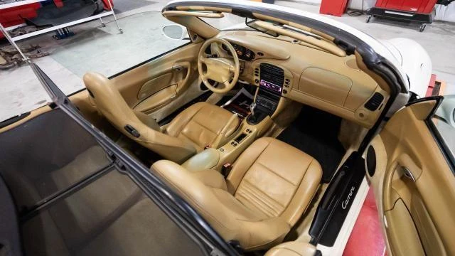 2001 Porsche 996 Carrera - Image 30 of 31