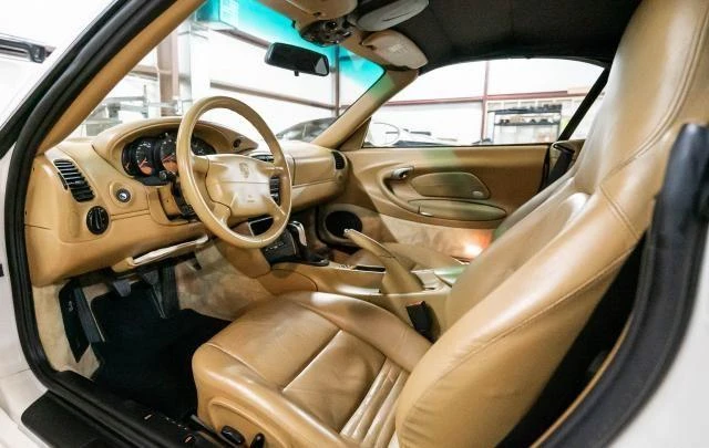 2001 Porsche 996 Carrera - Image 19 of 31