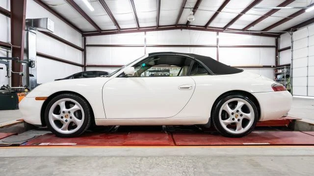 2001 Porsche 996 Carrera - Image 7 of 31