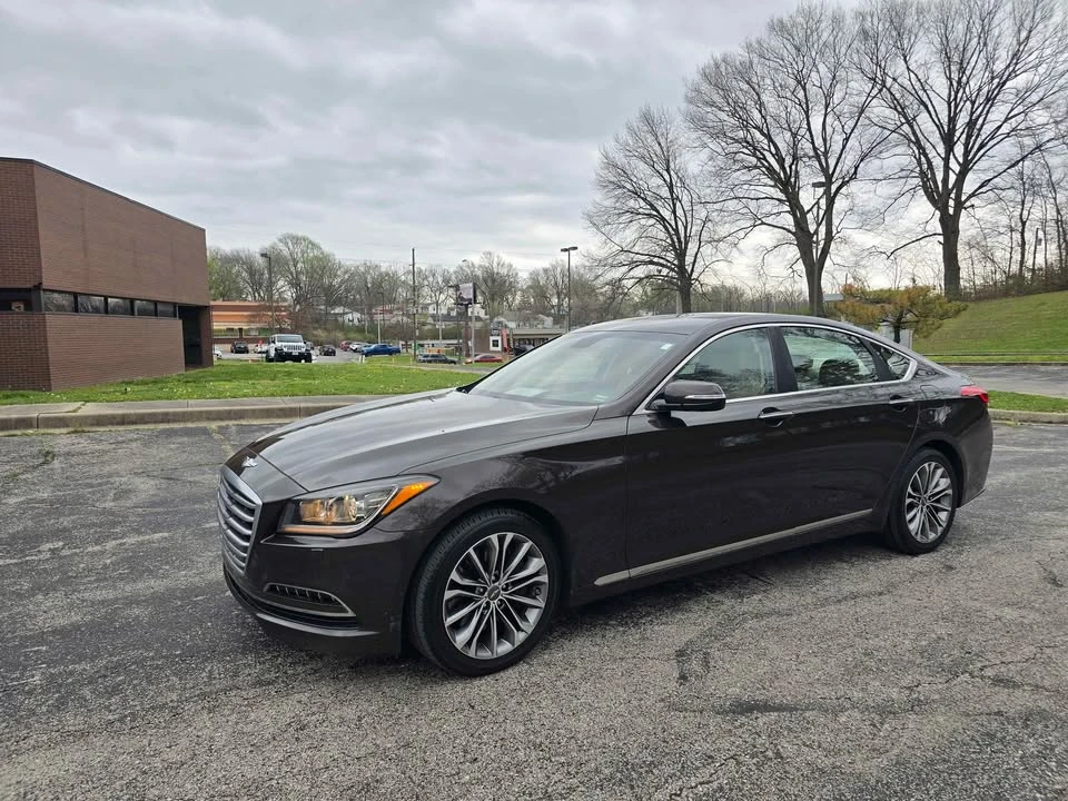 2015 Hyundai Genesis - Image 4 of 9