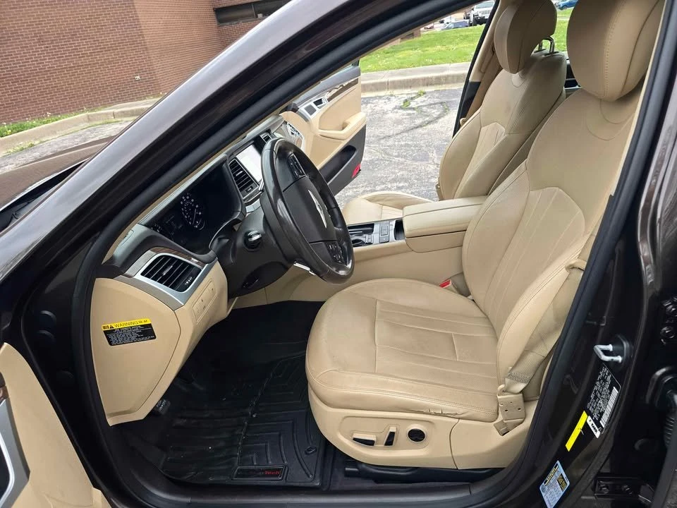 2015 Hyundai Genesis - Image 4 of 9