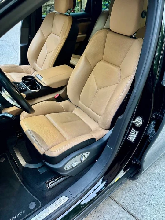 2016 Porsche 958 Cayenne - Image 3 of 6