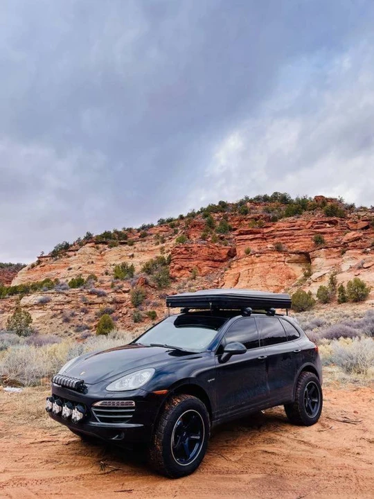 2012 Porsche 958 Cayenne S - Image 3 of 8