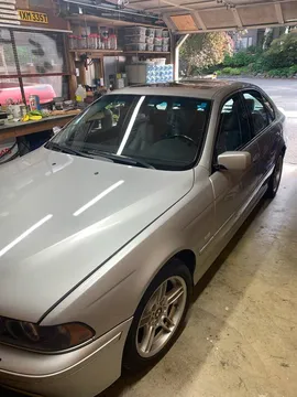 2001 BMW 540i