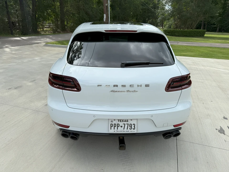 2018 Porsche Macan Turbo - Image 3 of 21