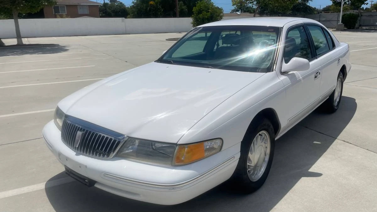 1997 Lincoln Continental 9th Gen - Image 4 of 18