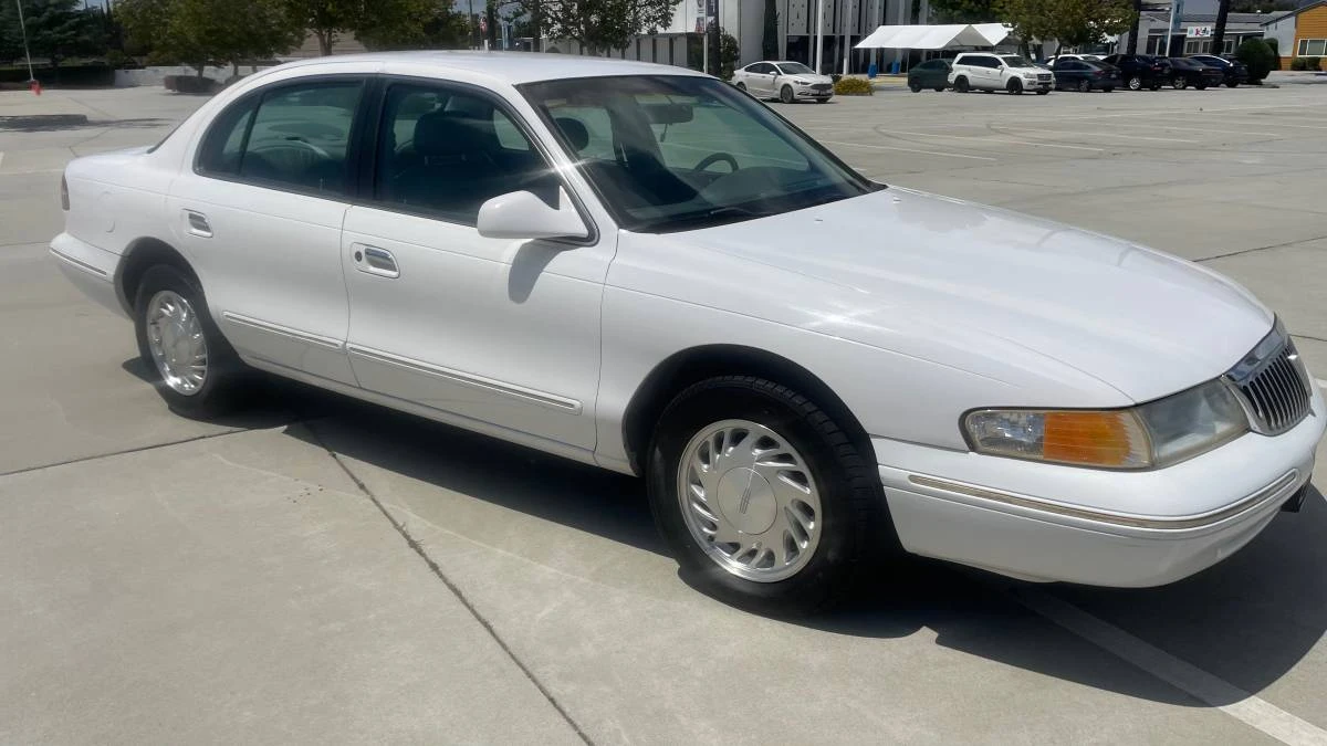 1997 Lincoln Continental 9th Gen - Image 8 of 18
