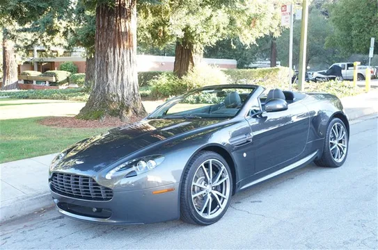 2011 Aston Martin Vantage Roadster