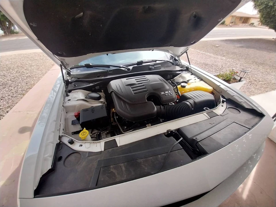 2016 Dodge Challenger 3rd Gen - Image 12 of 14
