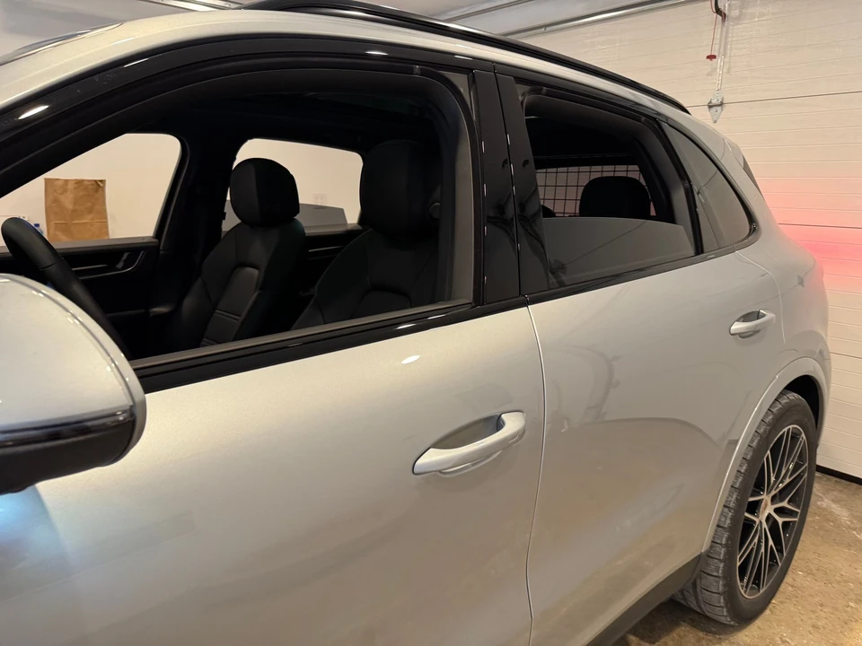 2025 Porsche 9Y0/9Y3 Cayenne - Image 5 of 11