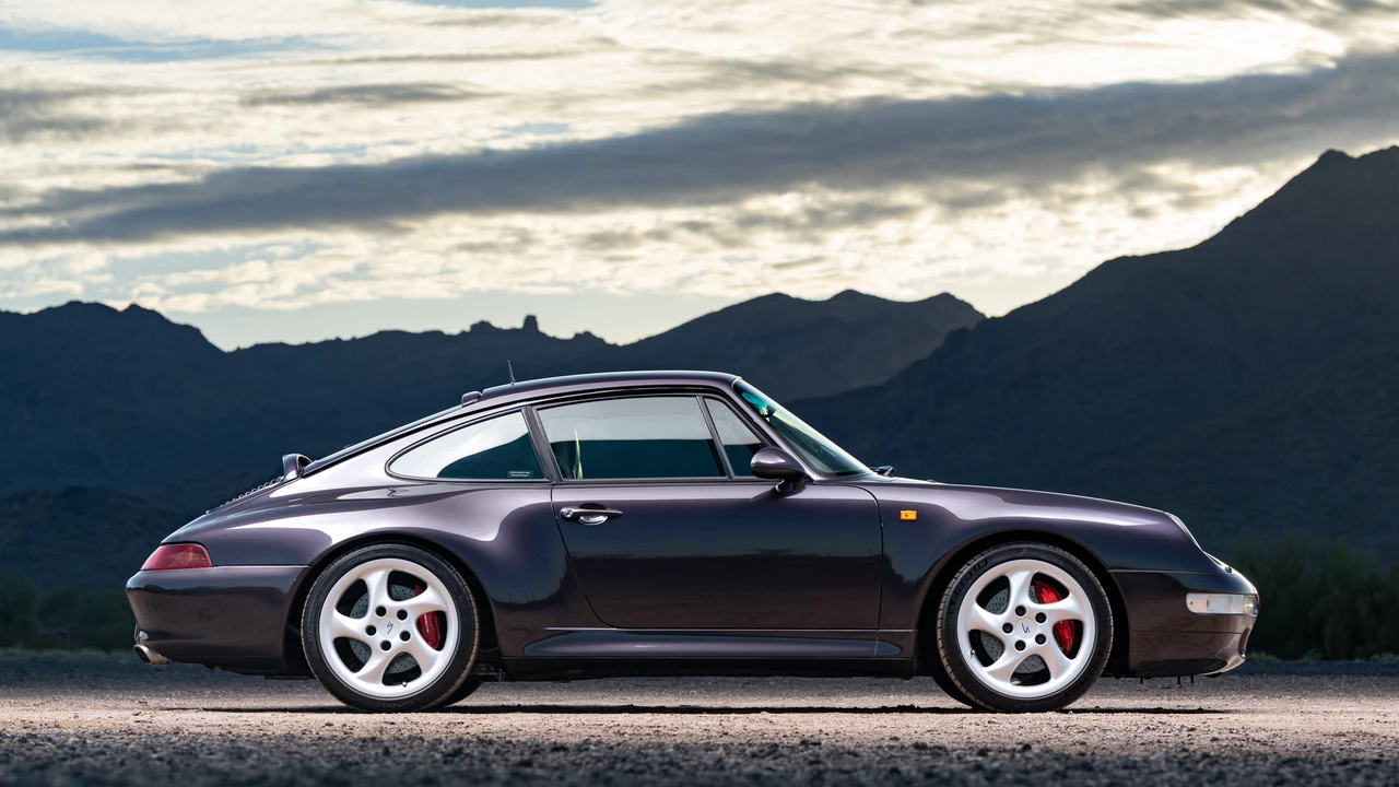 1997 Porsche 993 Carrera 4S - Image 14 of 31