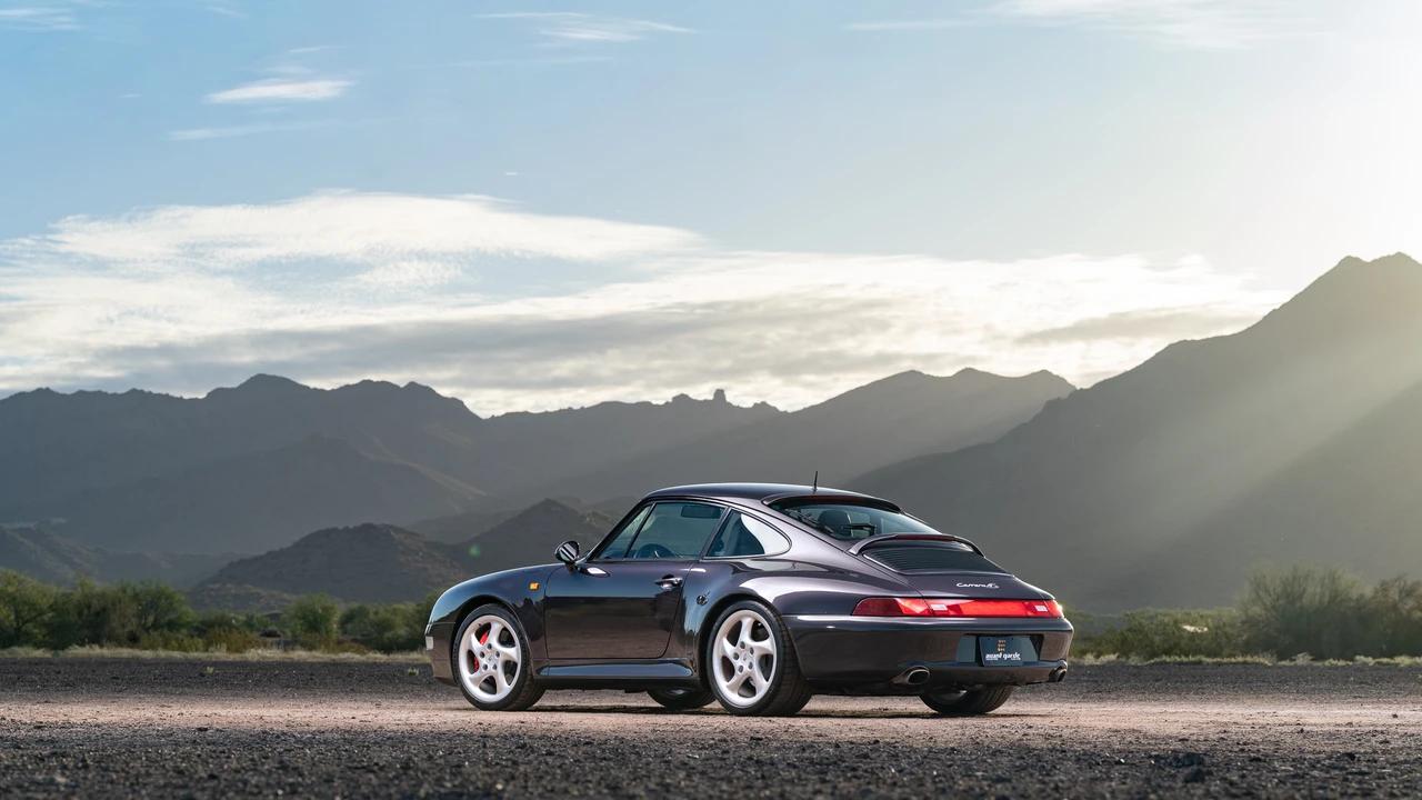 1997 Porsche 993 Carrera 4S - Image 21 of 31
