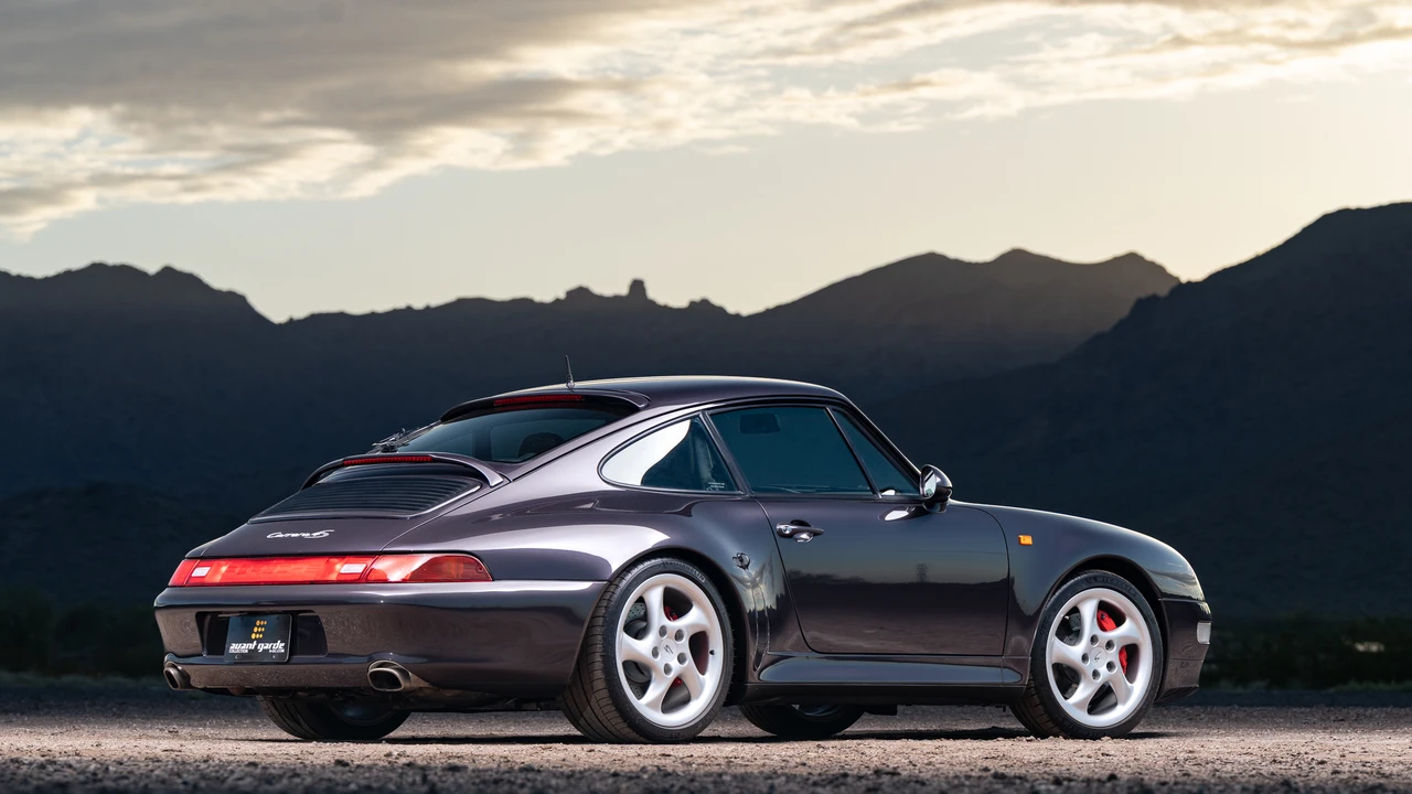1997 Porsche 993 Carrera 4S - Image 28 of 31