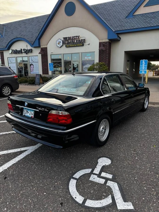 2001 BMW E38 7 Series - Image 3 of 4