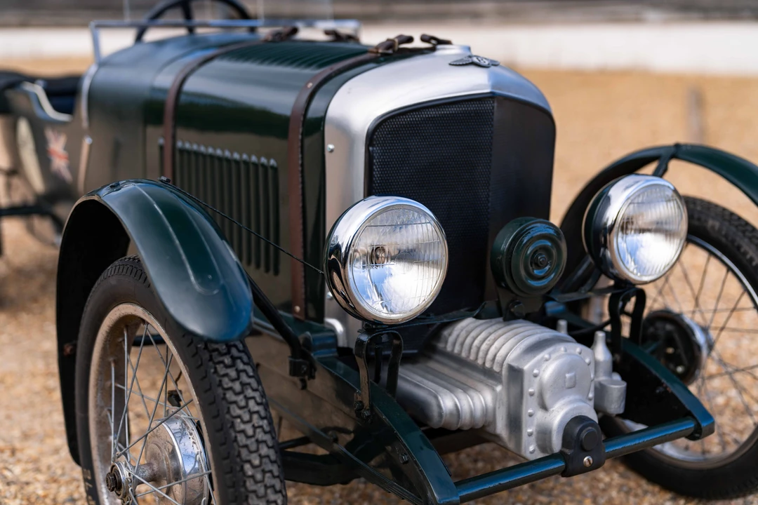 Bentley - Image 12 of 31