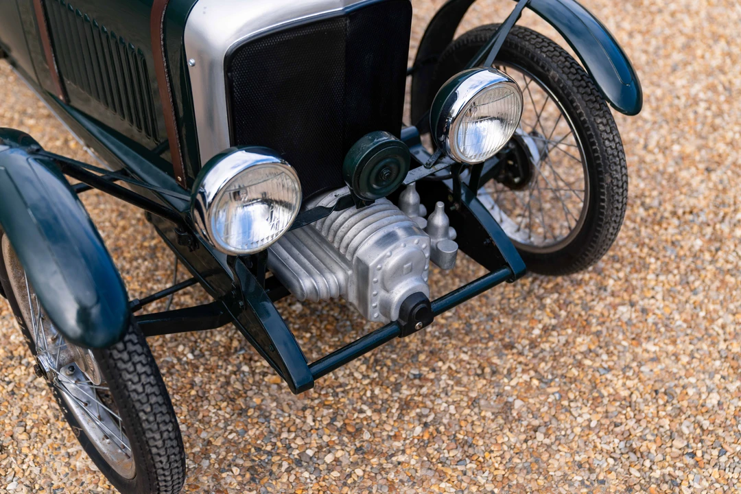 Bentley - Image 13 of 31