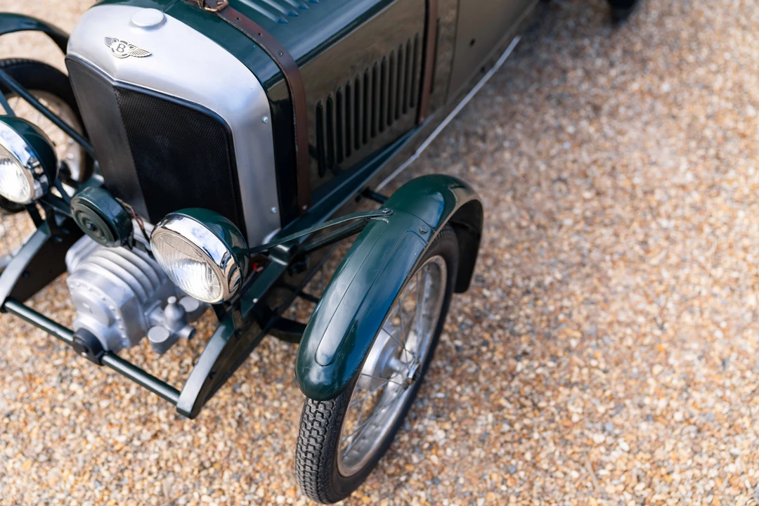 Bentley - Image 15 of 31