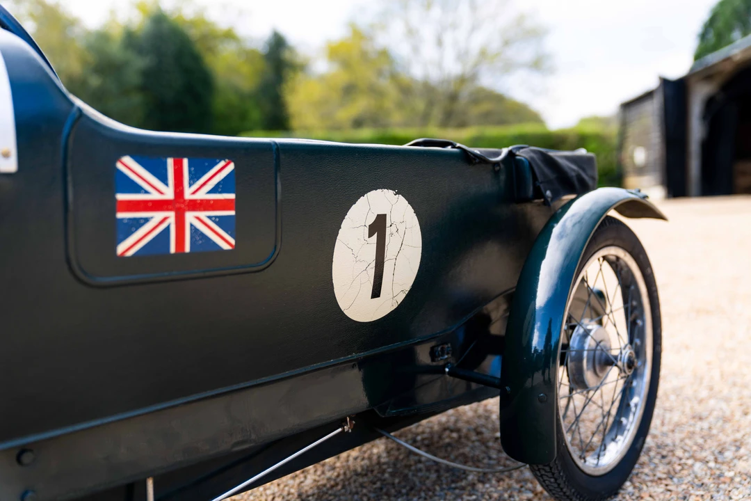 Bentley - Image 24 of 31