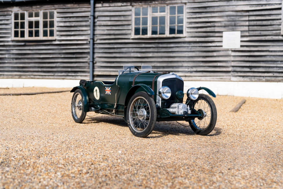 Bentley - Image 8 of 31