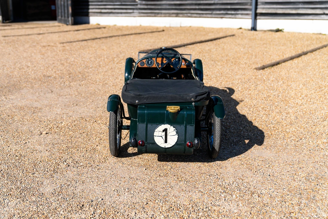 Bentley - Image 6 of 31